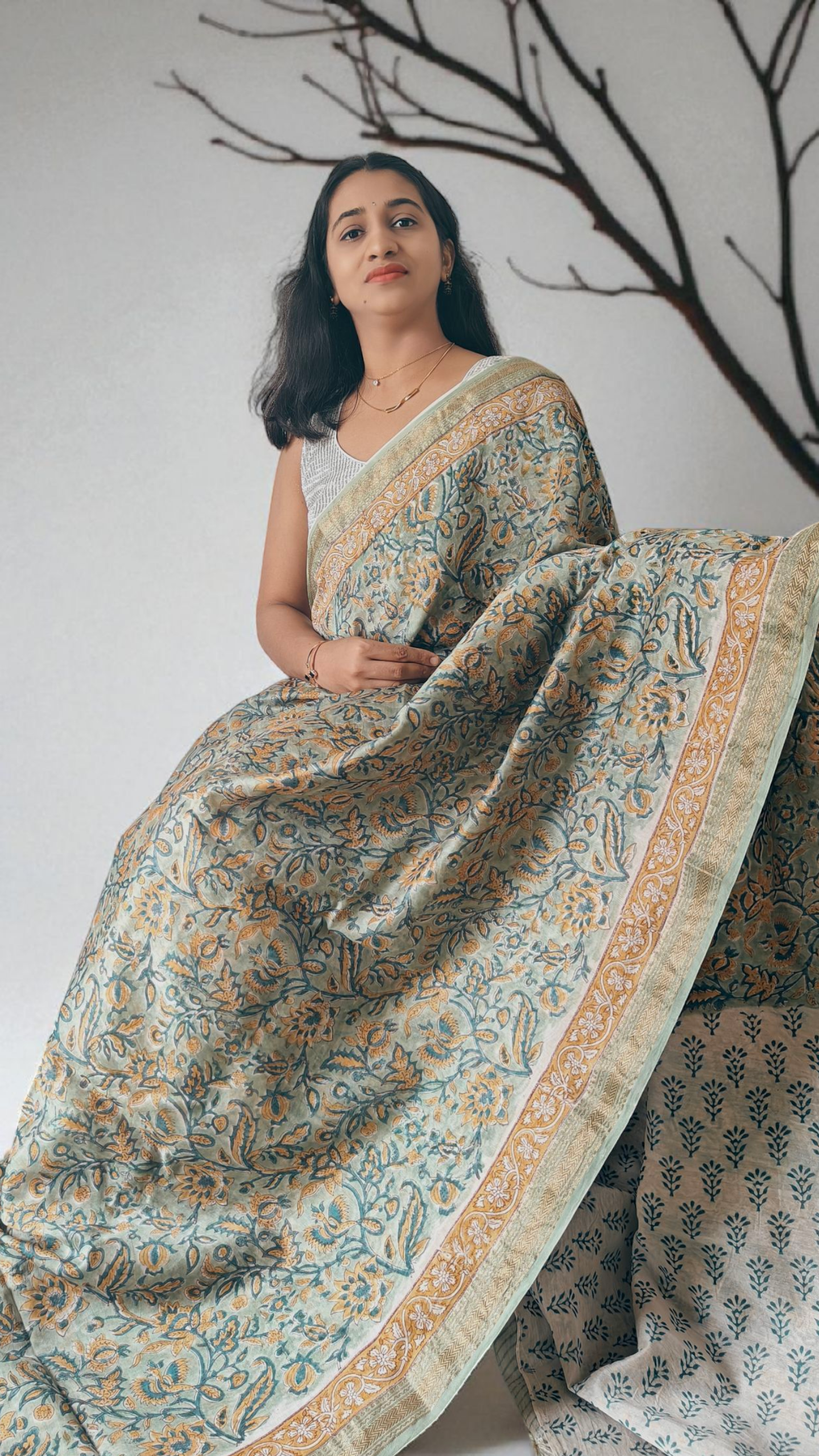 Pastel Green floral Maheshwari silk cotton saree