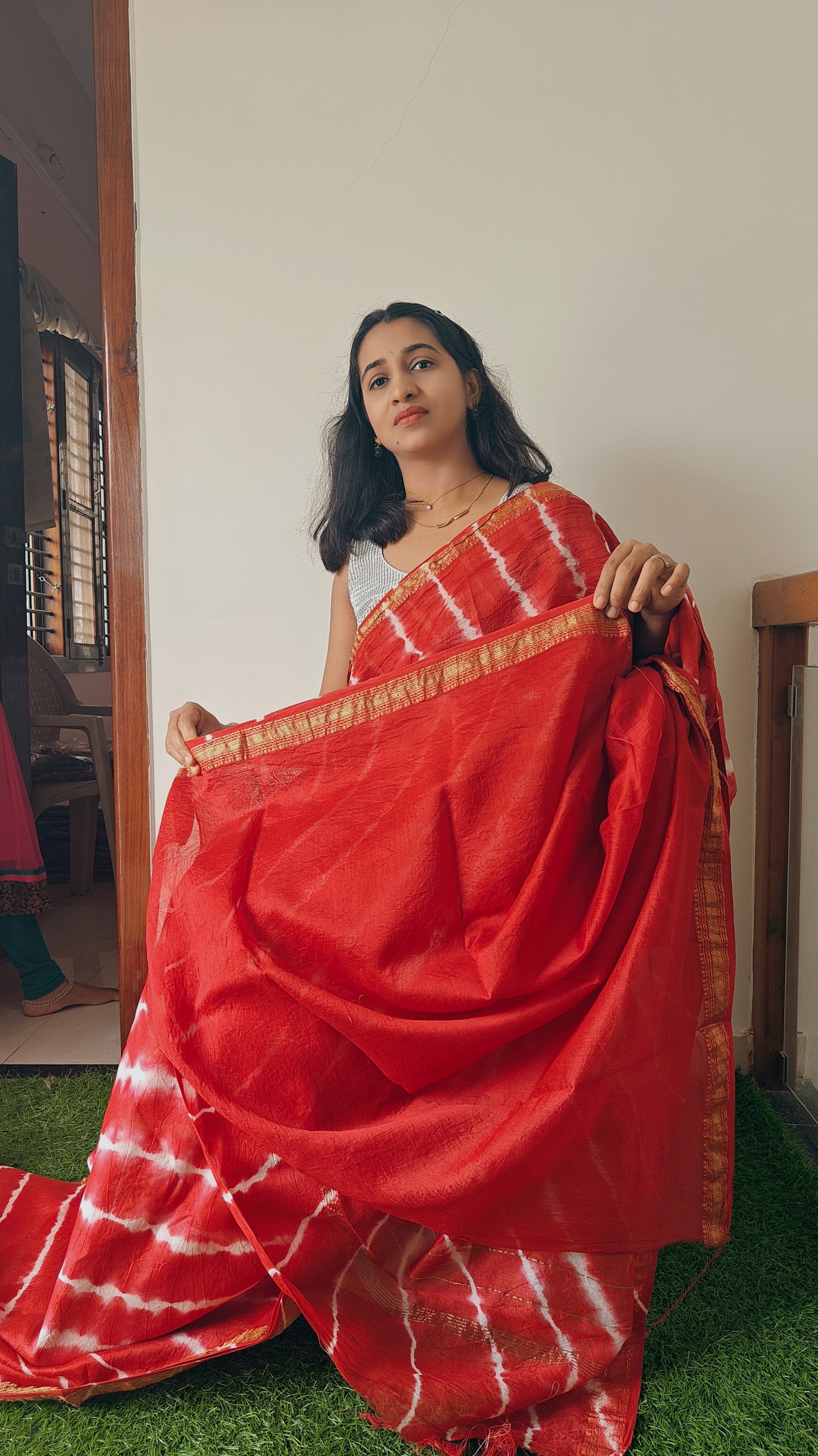 Red Leheriya Maheshwari  silk cotton saree