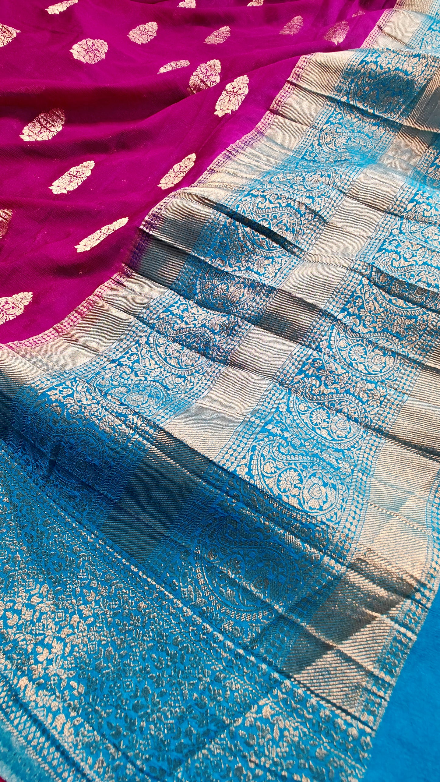 Dark violet & rama green Pure chinnon silk