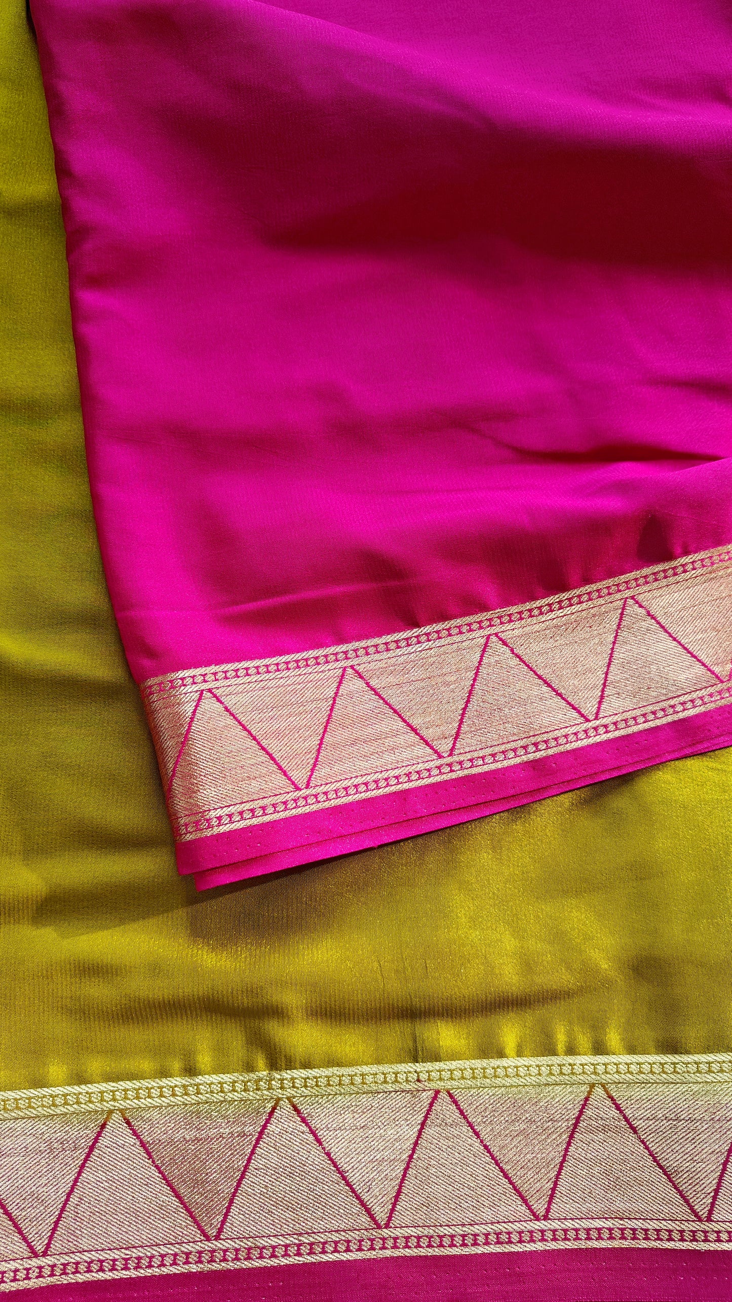 Mehendi Green & Rani Pink Semi Crepe Silk