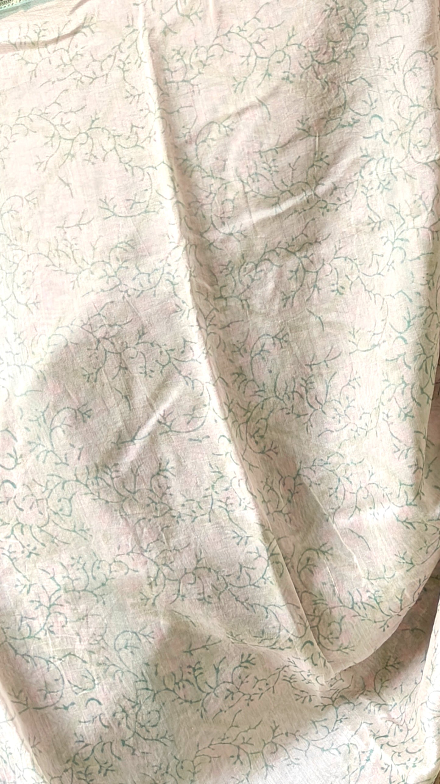 Pastel green & pink Maheshwari silk cotton saree